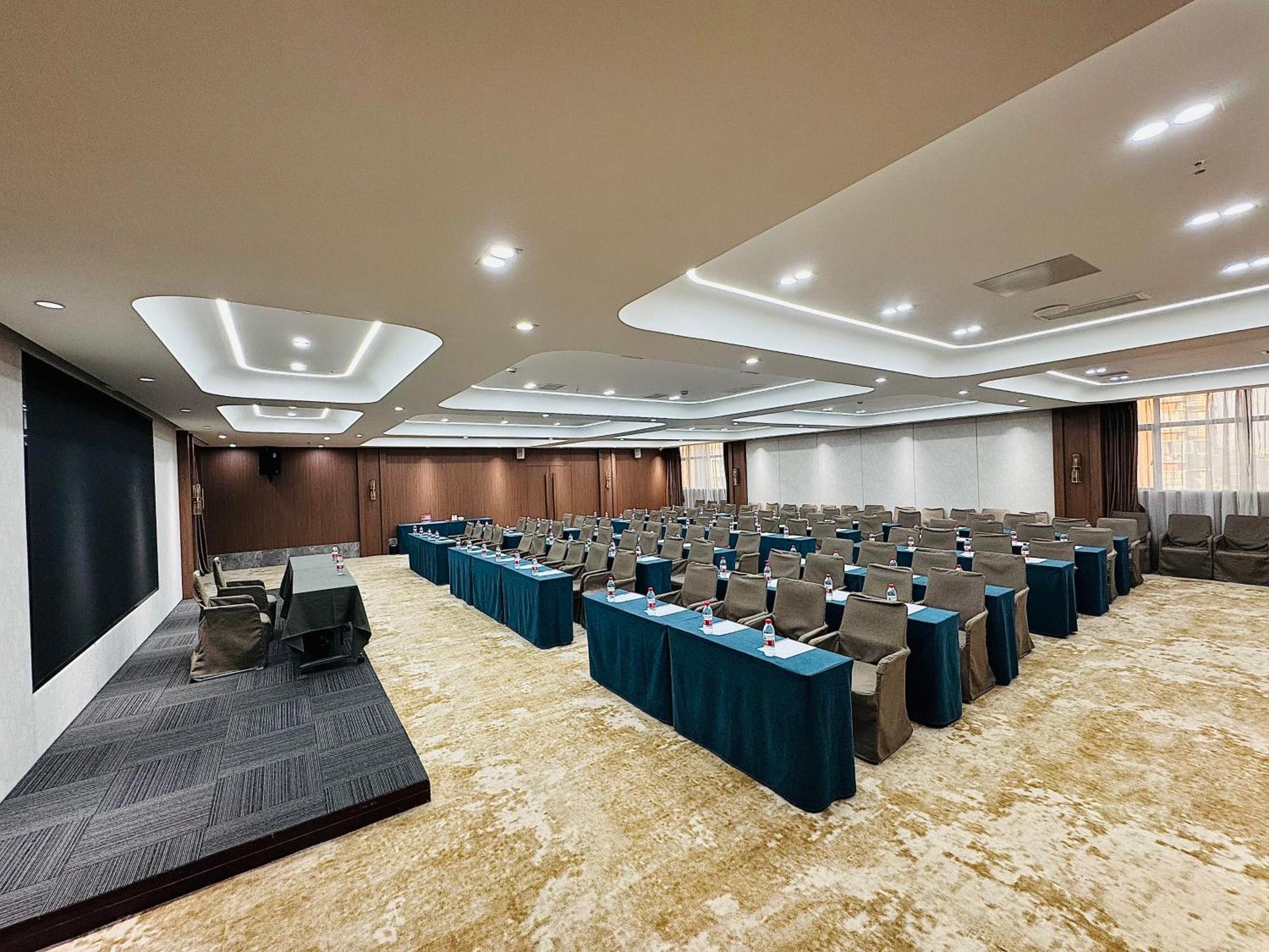 Hotel Country Inn&suites By Radisson, Pvg Shanghai