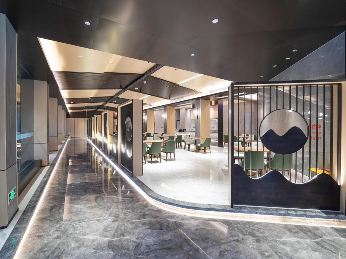 Khách sạn Country Inn&suites By Radisson, Pvg 4*