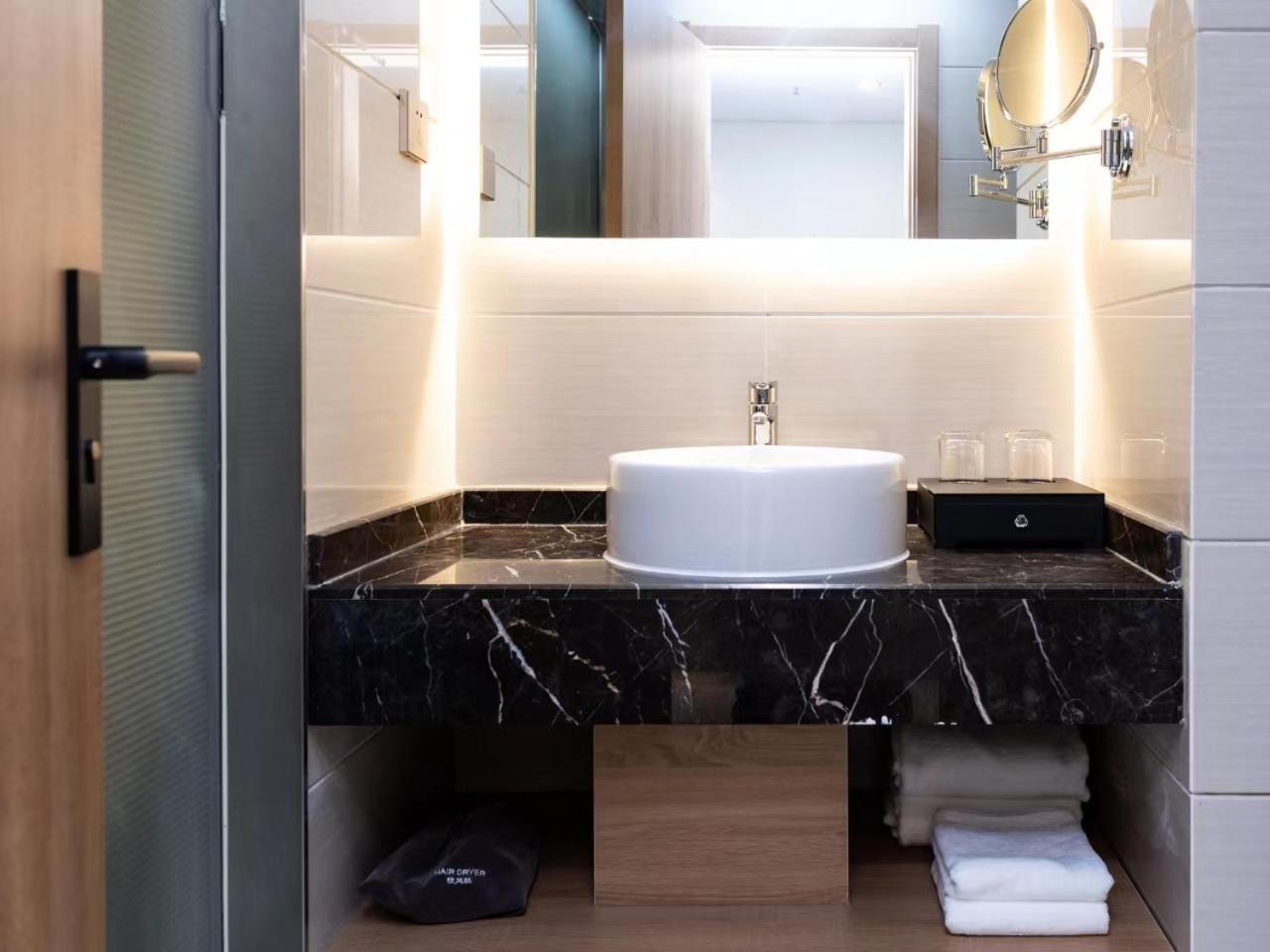 Country Inn&suites By Radisson, Pvg Khách sạn